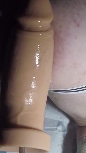 Training Hard on Fuck Machin with My Big Toy, 30 X 9,5 Cm