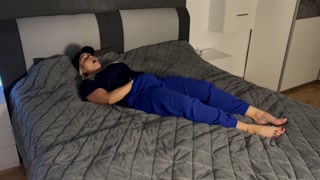 Selbstbefriedigung Doppelter Orgasmus Satisfyer Feucht Klitoris Reiben geil stöhnen zittern