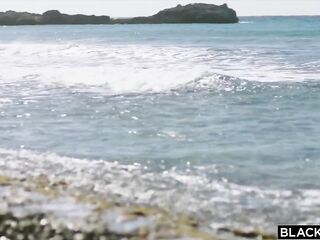 Blacked That babe Woke up Early so Her Boyfriend Wouldnt Notice This babe Was Gone