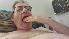 COCK PLAY AND EATING CUM ...YUMMY