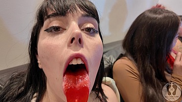 FOUR GIRLS LOLLIPOP CHEWING GUM FETISH KISSING LICKING 4K