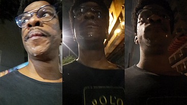 A cara toda gozada andando na rua