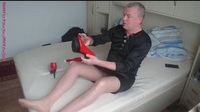 heisses milf date in strumpfhose 1 ** ausziehen - lecken - fummeln **