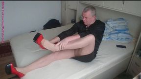 heisses milf date in strumpfhose 1 ** ausziehen - lecken - fummeln **