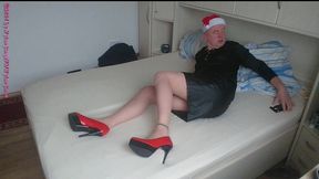 heisses milf date in strumpfhose 1 ** ausziehen - lecken - fummeln **