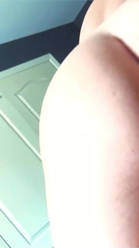Sexy Girlfriend Mischa at real Amateur Sextape on Holiday Trip fucked by Big Dick Boyfriend and filmed   Clip 2