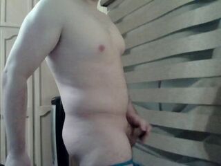 Sexy shlong shows off his body and undresses