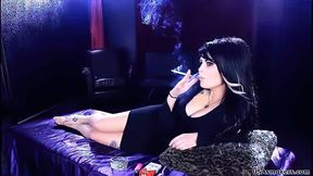 Quinn Smoking