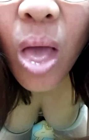 Mature Filipina pleasure