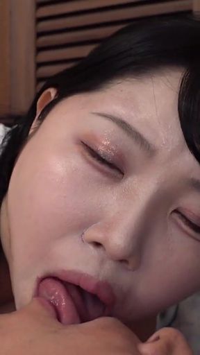 Alisa, Saliva Kiss and Cum Swallowing Blowjob
