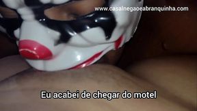 Fiz um programa e mandei gozar em cima da minha buceta e n&atilde_o lavei, trouxe pro meu marido chupar que ele gosta