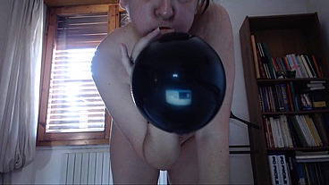 Silk, Latex & Drops of Pleasure Nicoletta’s Wet & Balloon Mega-Compilation 4K