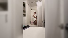 Down and dirty shower&#x1F6BF; romp leads to scorching bathroom blowjobs and wild sex sessions