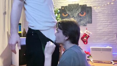 russian gay sucks his friend's fat cock and gets cumshot in the face