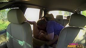 Mark Black And Vanessa Decker In Gives A Great Head And Gets Fucked In The Taxi