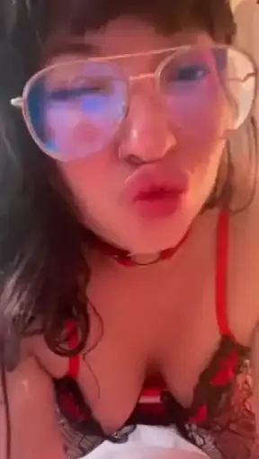 Sexy and cute outfit, spanks harder big ass😈😈