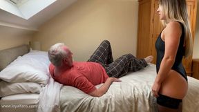 London 57 - Cross Nurse in Stockings Punishes her Patient with Headscissors and Facesitting - V1