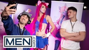 Men - Axelle Rose Gets His Skinny Ass Penetrated By Hunk Malik Delgaty And Gets His Cum All Over Him