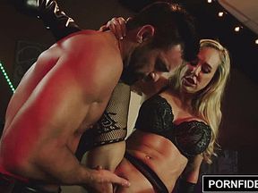 PORNFIDELITY Fit MILF Brandi Love is an Atomic Bang