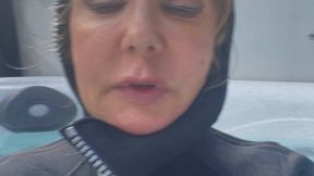 Scuba snorkel hot tub