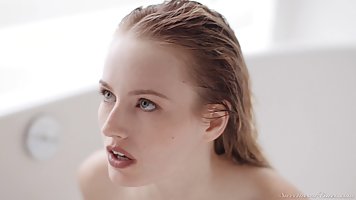 Scarlett Sage and Julie Kay are having a relaxing bath together and passionately making love