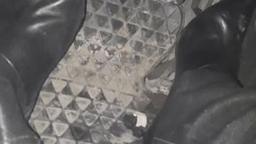 Pedal pumping pointy designer boots