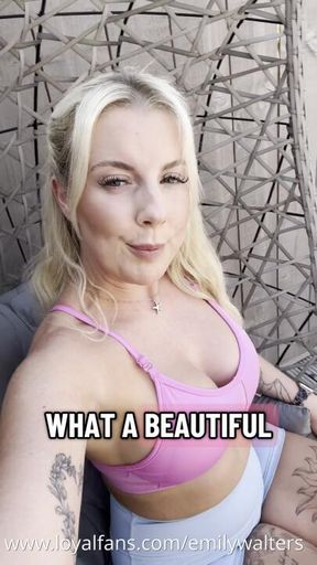 SFW Day 9 Squat Challenge Outdoors