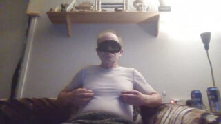 Divertimento via webcam con vecchi fusti britannici in lingerie che vengono sottoposti a fisting fino a eiaculazioni esplosive