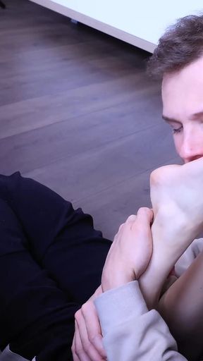 Heavenly Foot Fetish Roommate Experience