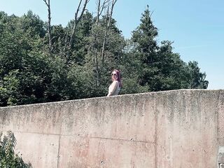 Risky Outdoor Bang - Booty Eating, Vagina Play, Hard Banging, Oral-sex & Cumswap