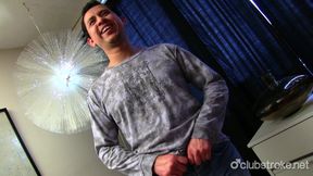 Amateur Straight Guy Juan Masturbating