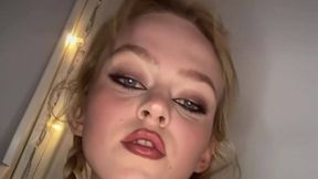Video uploaded by @AsiaBBy @Showing Boobs & #Blonde #Nude #Solo #Small Tits gratis sexy nsfw | Tik.Porn