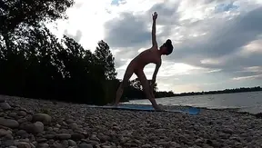 Flexible Young Stud Bares All in Hot Yoga Poses on Naked Beach – Gay Bareback Vibes by