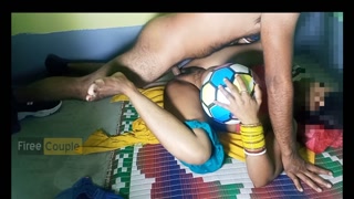 Soccer coach ko budi Sanga footballer lai tala rakhera chikyo