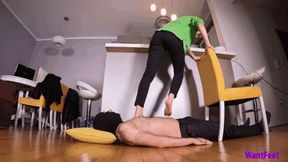 Viky Loves Hard Trampling 4K UHD