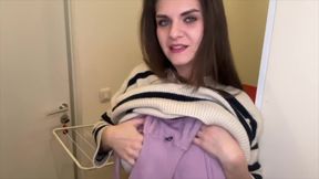 Prinsă în fapt: Mama vitregă alăptează în timp ce pula mare a fiului vitreg explodează