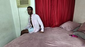 Crazy doctor uses fart therapy to cure me By Rosalia Peach and Vitor Cam Babi