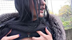 Public view of sexy sweet ass in doggystyle & handjob action