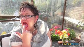 chunky mature lady showing off her hot british body