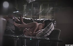 Uncle charming, Emily Willis