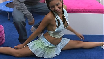 Slender Pig Tailed Teen Fucks a Stranger and Loves the Dick
