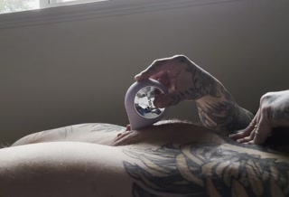 FAT HAIRY PUSSY RUBBING, GIANT CLIT STROKING, TATTOOED MUSCLE MOMMY, CUM WORSHIP!