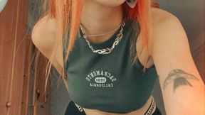 Kate’s Naughty Pipe Play: Pounding in the Tub