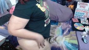 Wiggly Kitty Butt!