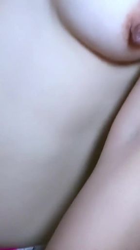 Jaw-dropping moment from "Fininger At Kinantot Ang Girl Best Friend"