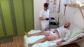 Rectal examination in clinic with Dr. fet. WoB