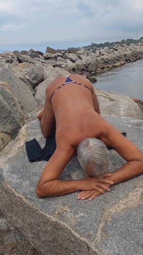 Ladysilva on the Beach Hot Ass