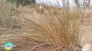 Frau ficken am Strand fuer alle zu sehen