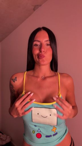 Trans porn star showcases her skills