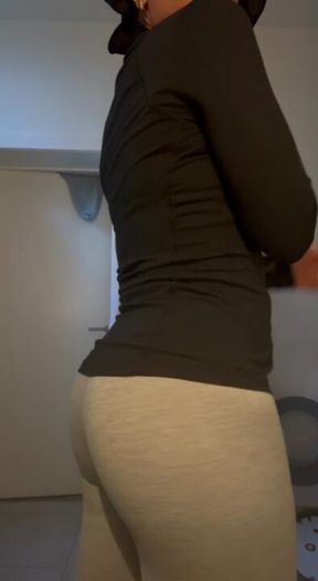double farting in grey yoga pants